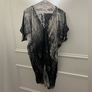 Vince Black/Blue & White Abstract V-Neck Tunic Dress